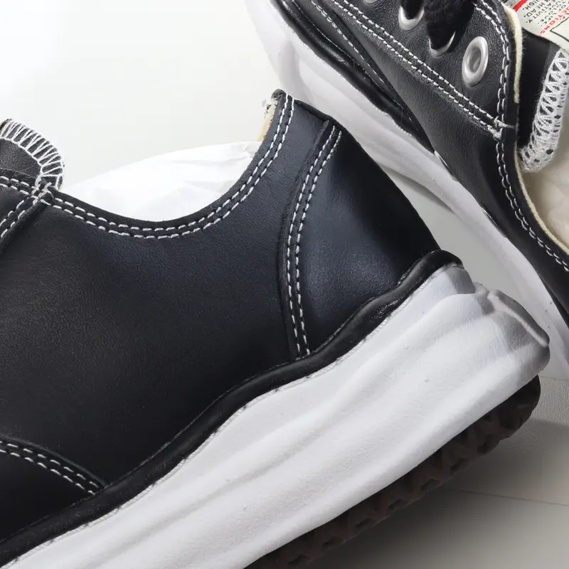 mmy Ma*s*n miharayasuhiro wayne original sole leather low sneaker grwy a