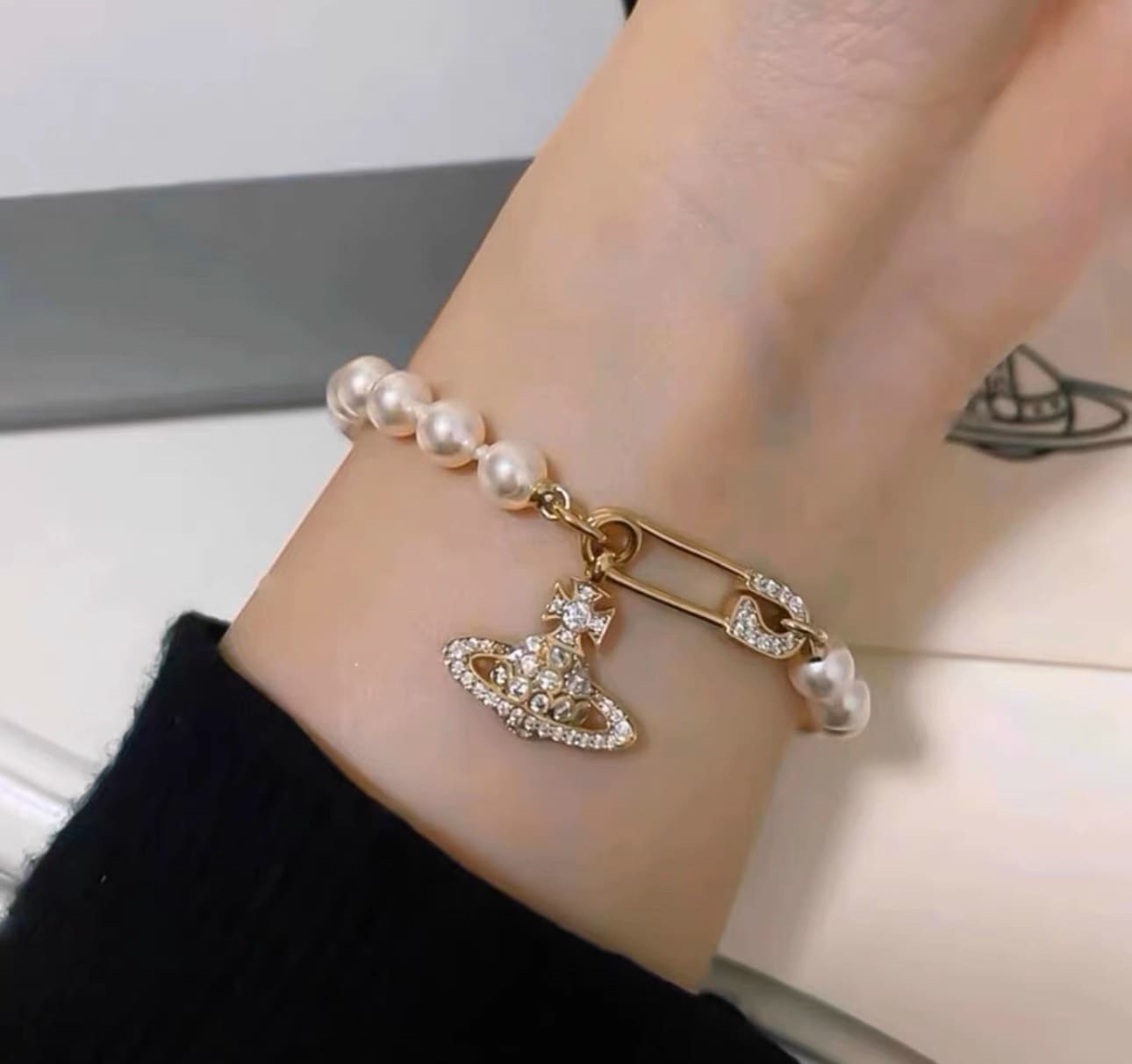 Vivienne Westwood Saturn Pearl Necklace Silver