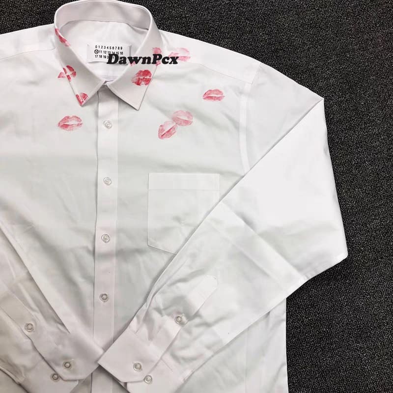 ma*s*n Ma*i*la mm6 lips lipstick print long sleeve shirt for men and women
